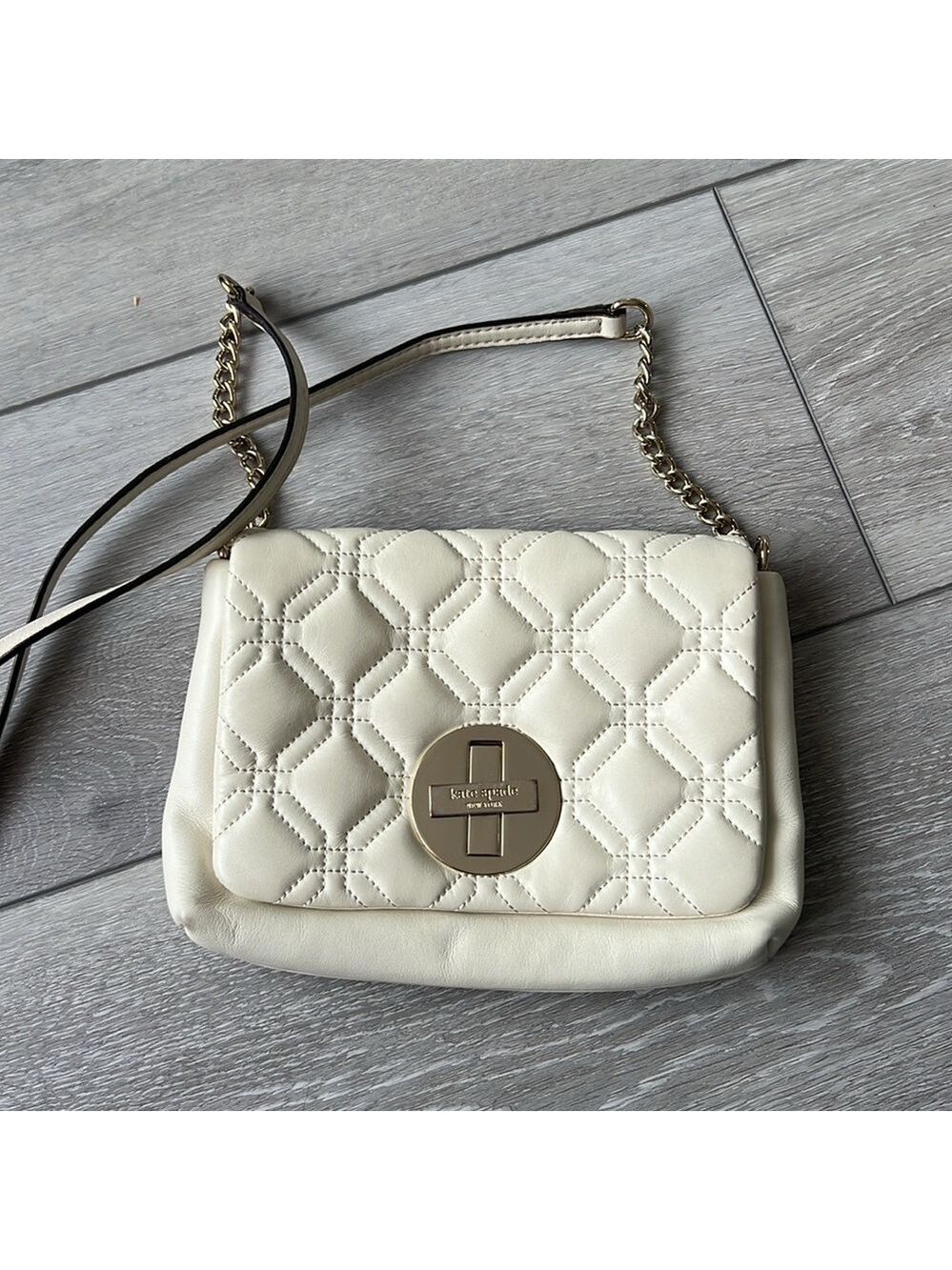 Kate Spade Astor Court Naomi Quilted Cream Crossbody chain strap Bag - Picture 3 of 12